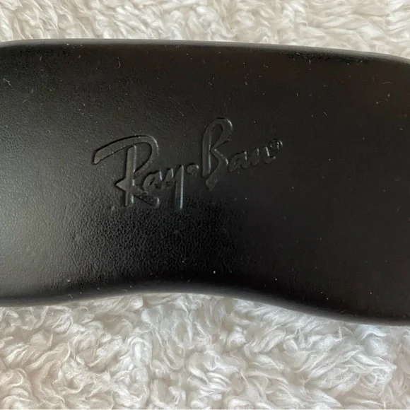 Ray- Ban case for prescription glasses - Picture 2 of 6